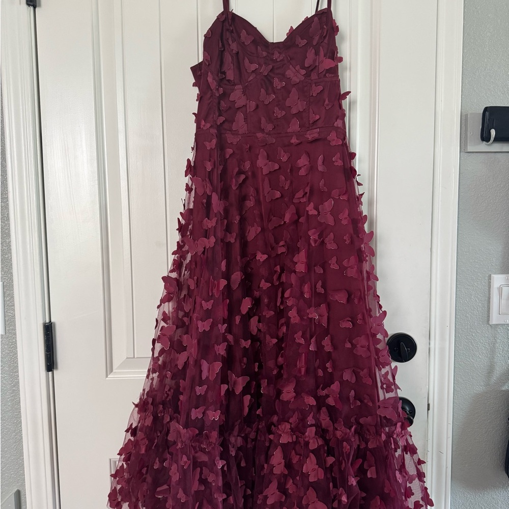Lulu's Burgundy Midi Dress